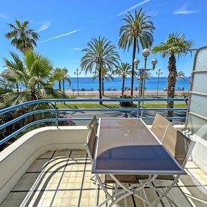 Property in Carre d'Or