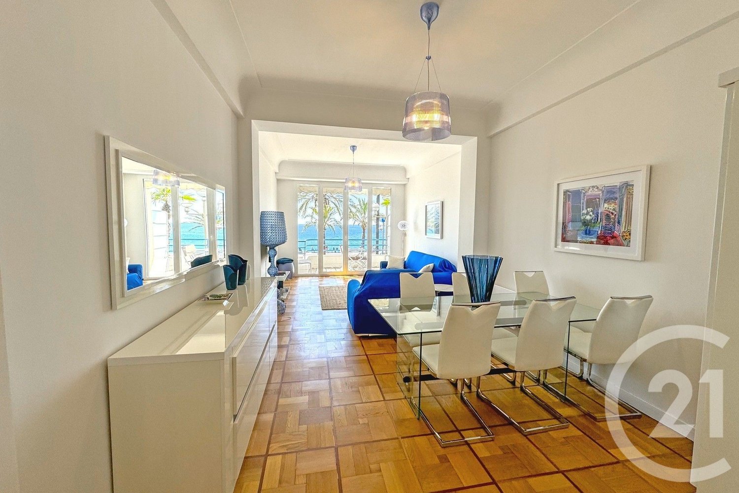 Property photo in Carre d'Or