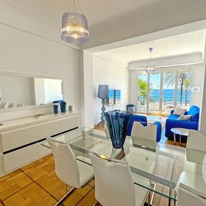 Property in Carre d'Or