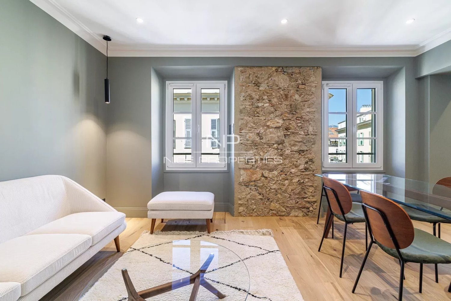 Property photo in Carre d'Or