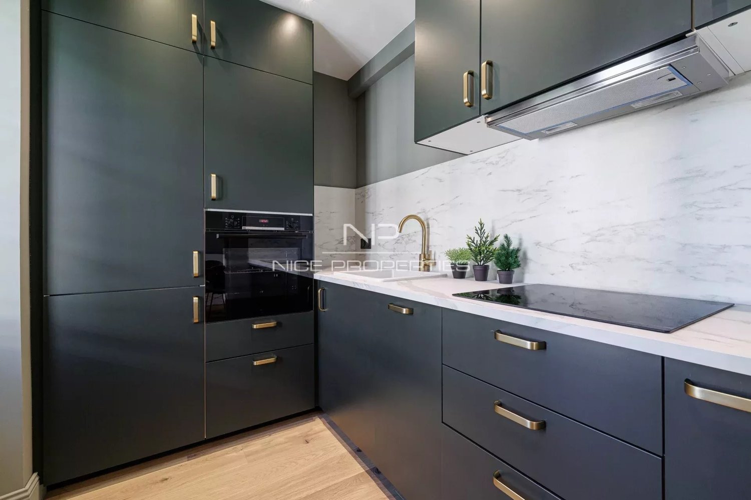 Property photo in Carre d'Or