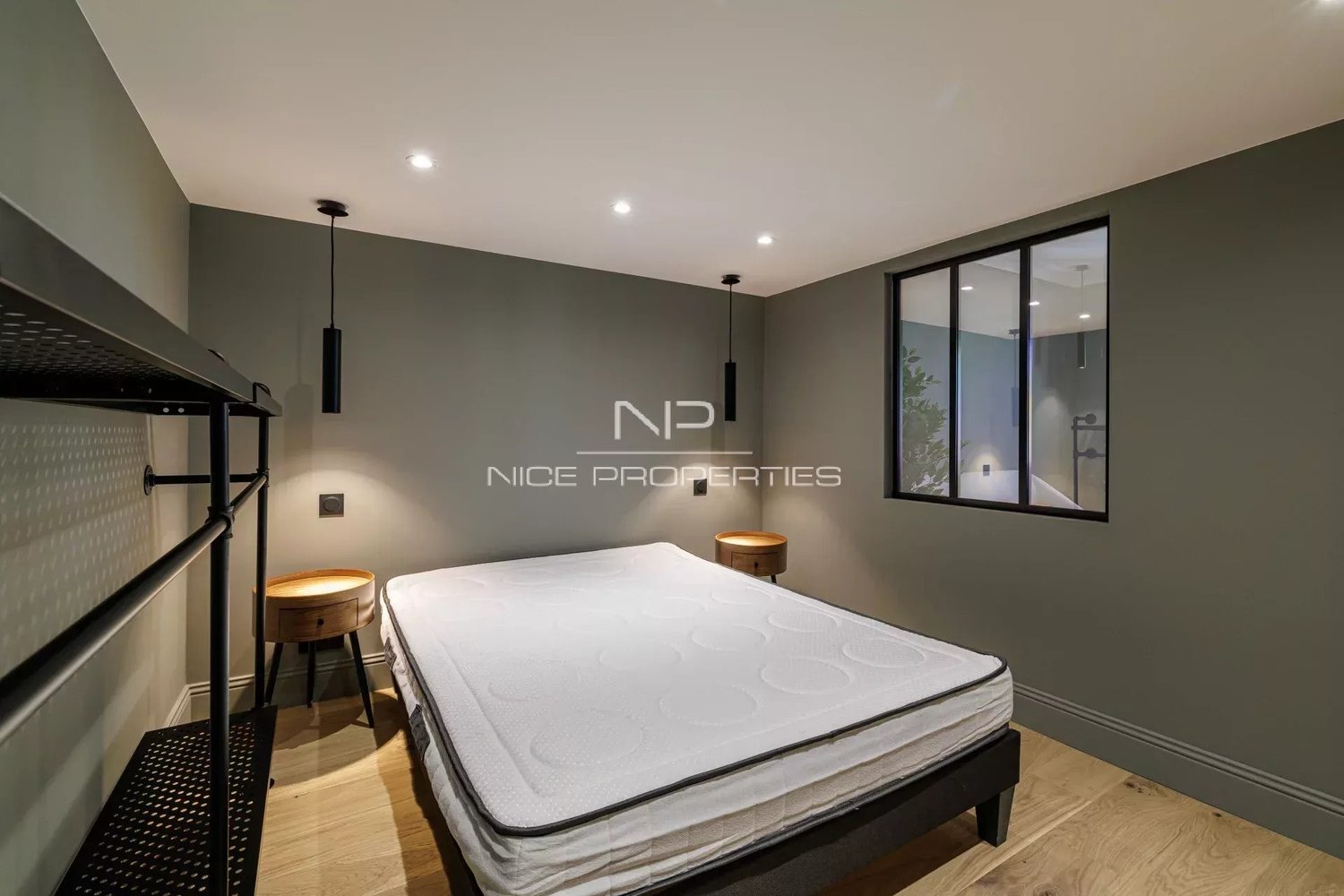 Property photo in Carre d'Or