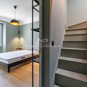 Property in Carre d'Or