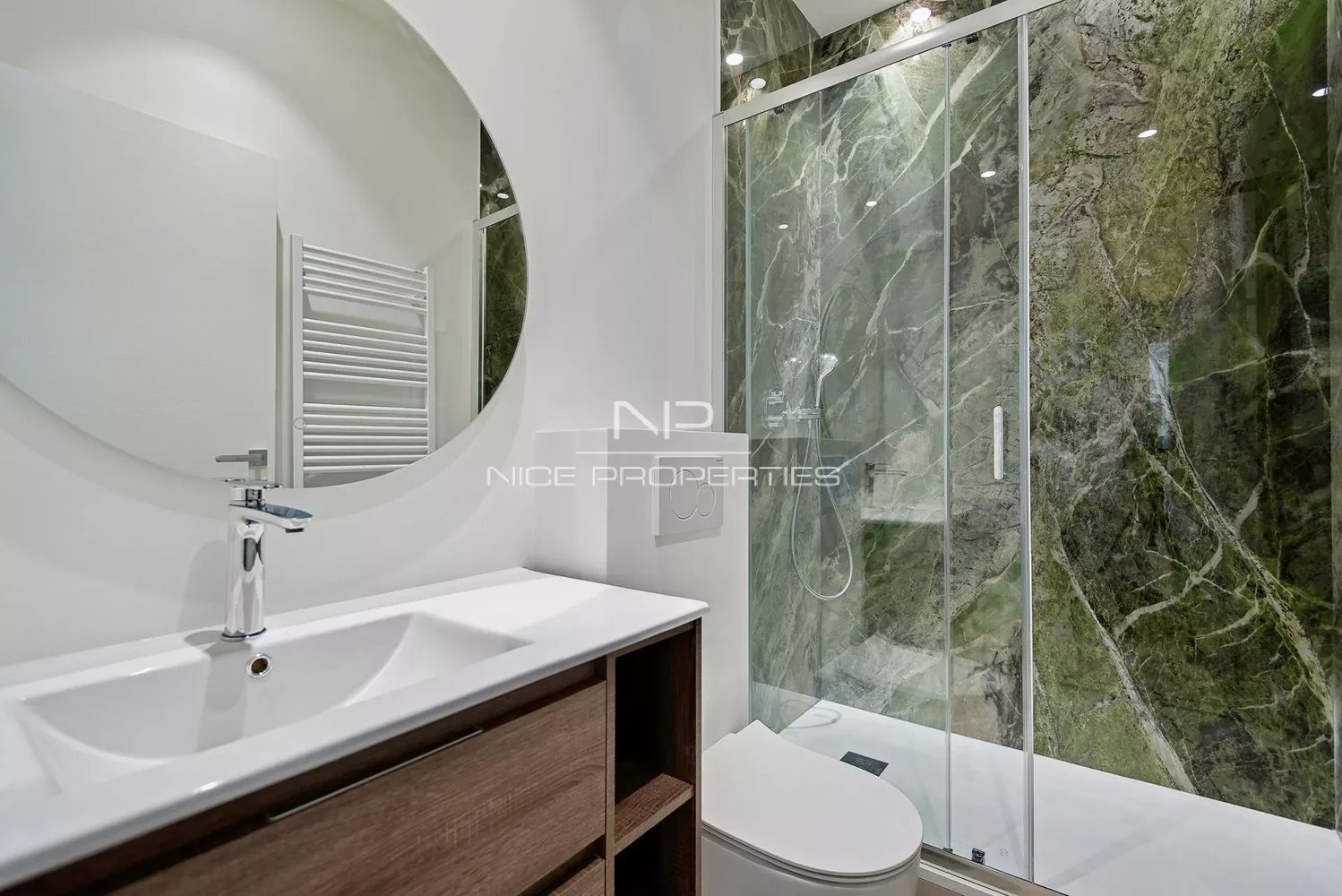 Property photo in Carre d'Or