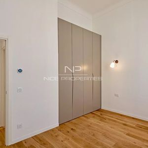 Property in Carre d'Or