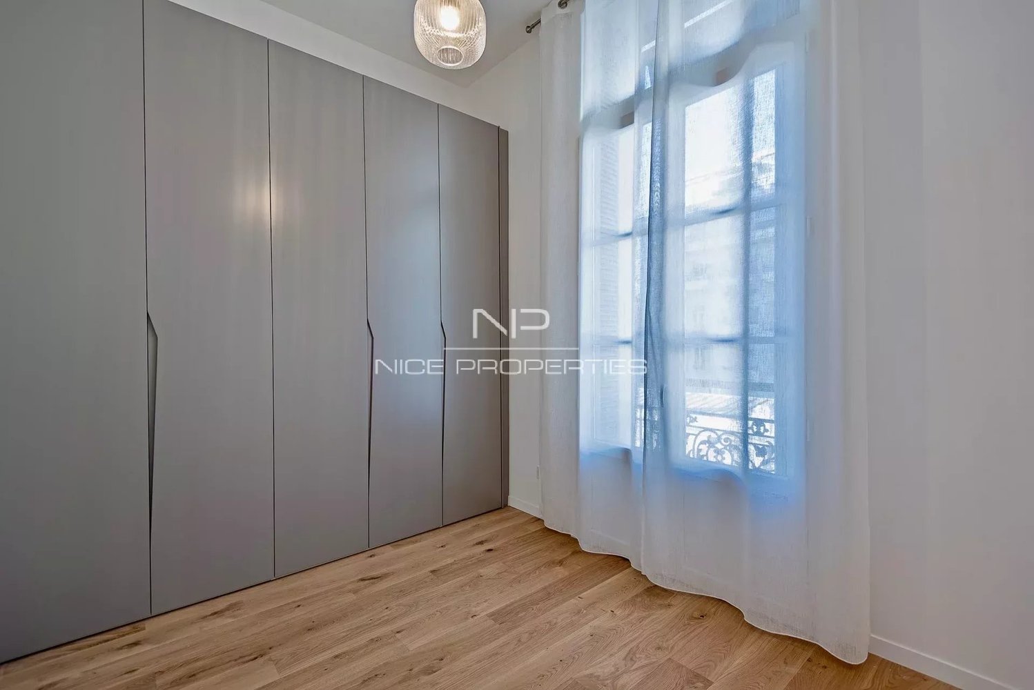 Property photo in Carre d'Or