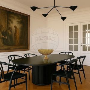 Property in Carre d'Or