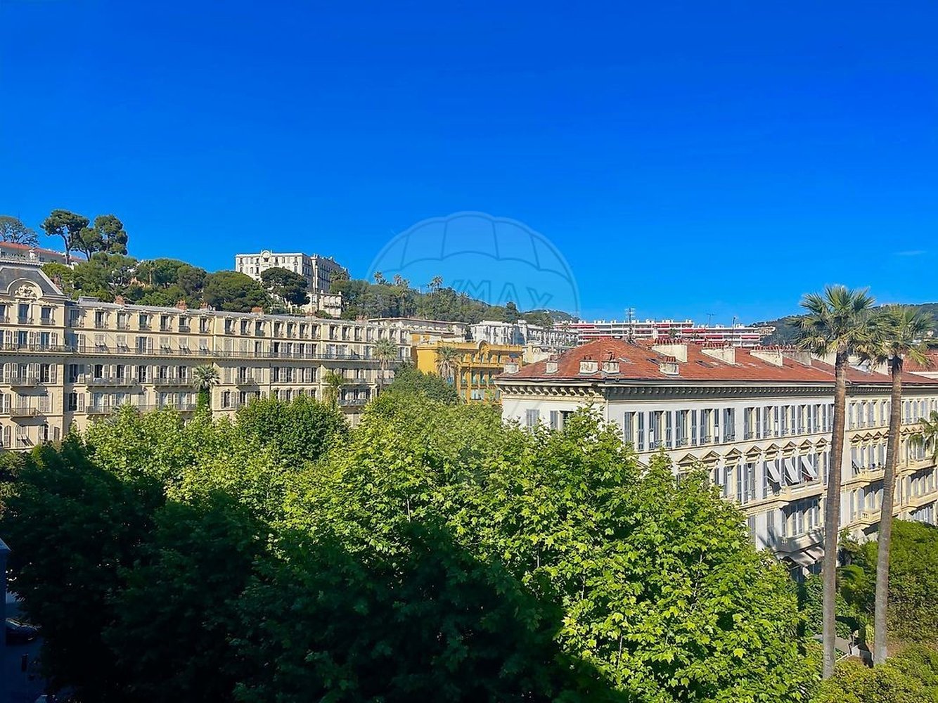 Property photo in Carre d'Or