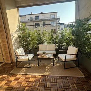 Property in Carre d'Or