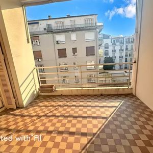 Property in Carre d'Or