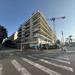 Property in Carre d'Or