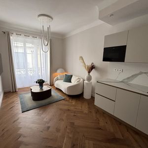 Property in Carre d'Or