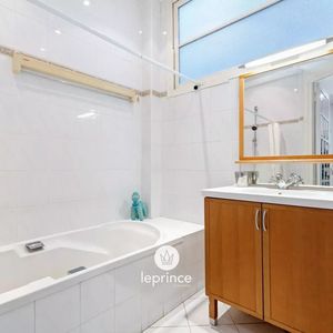 Property in Carre d'Or