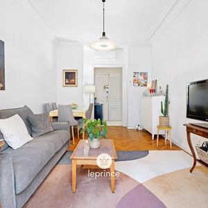 Property in Carre d'Or