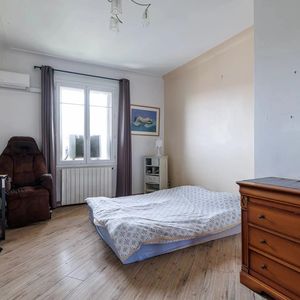 Property in Carre d'Or