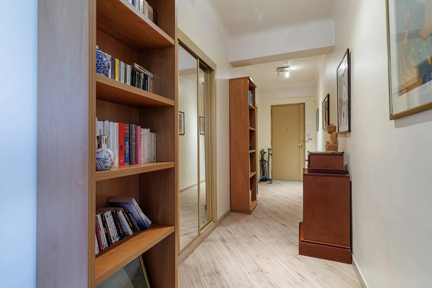 Property photo in Carre d'Or