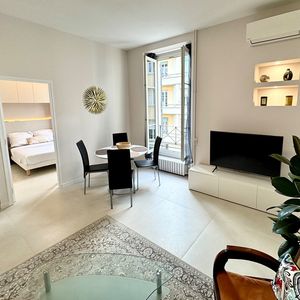 Property in Carre d'Or