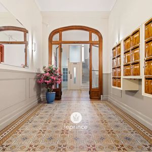 Property in Carre d'Or