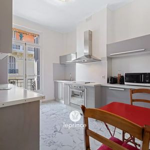 Property in Carre d'Or