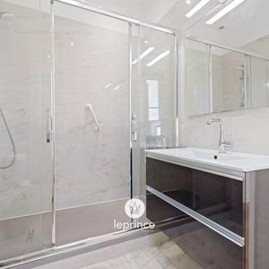 Property in Carre d'Or