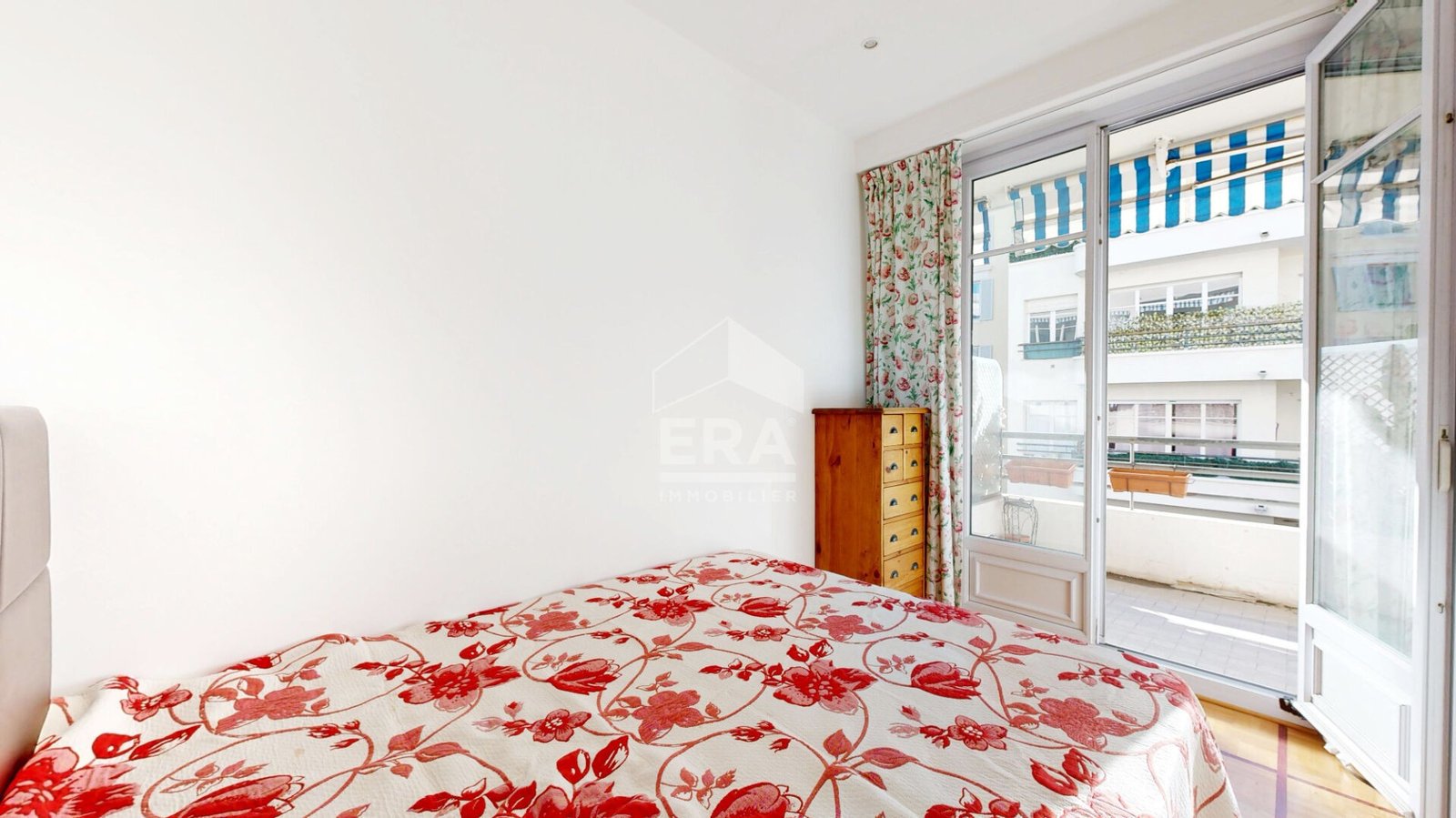 Property photo in Carre d'Or