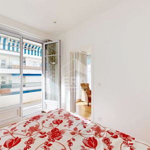 Property in Carre d'Or