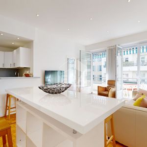 Property in Carre d'Or