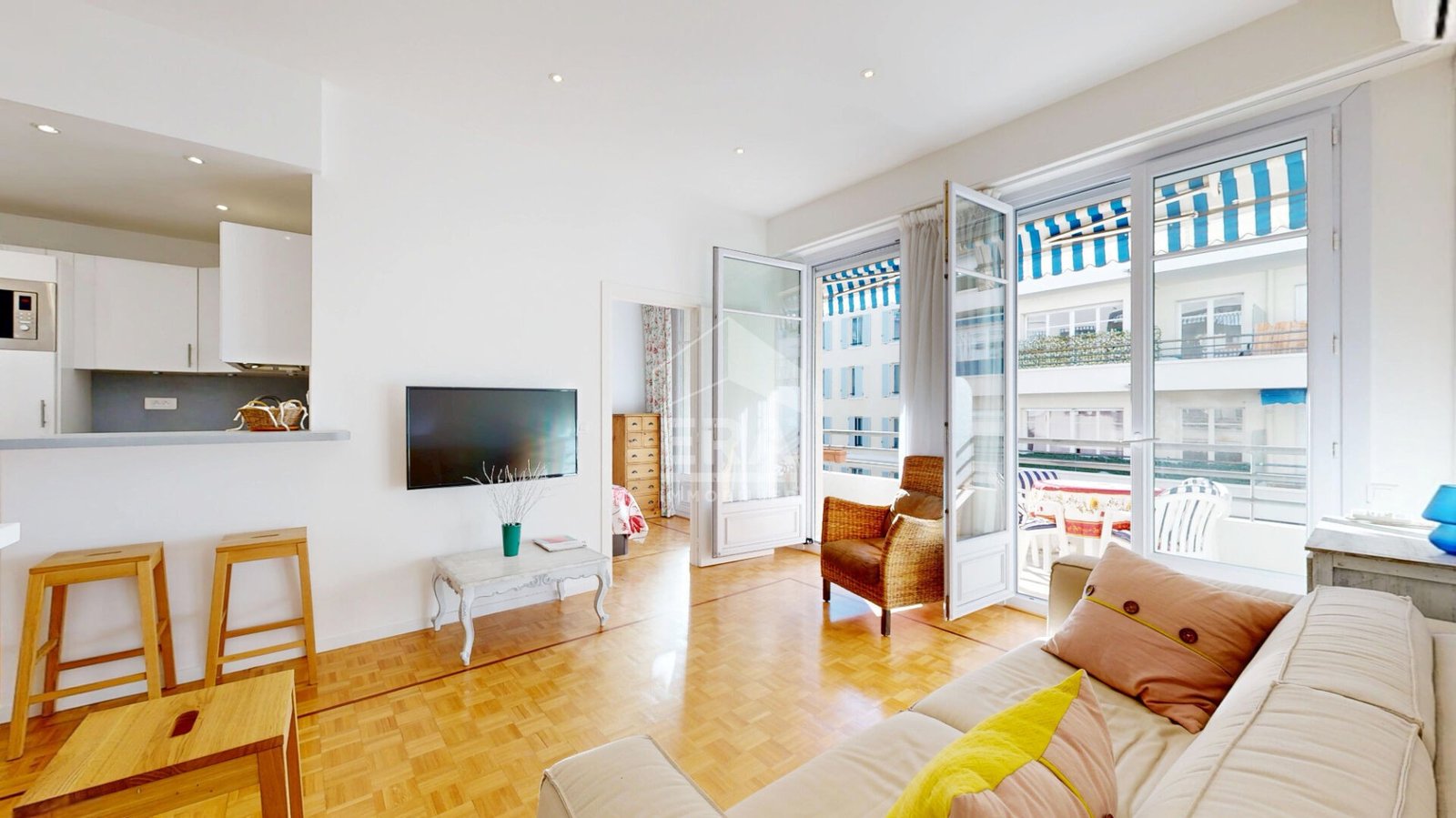 Property photo in Carre d'Or