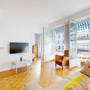 Property in Carre d'Or