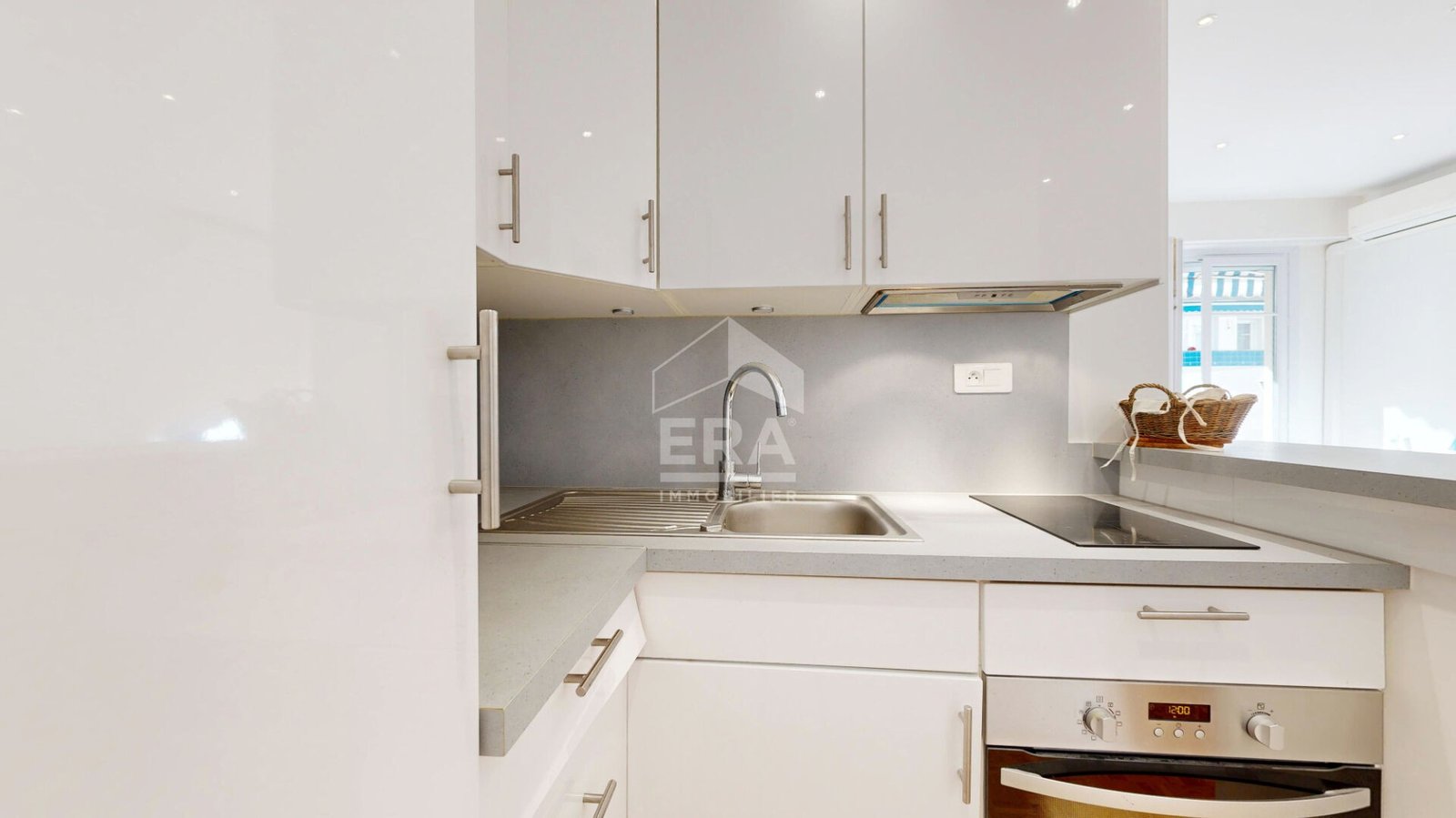 Property photo in Carre d'Or