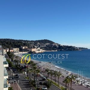 Property in Carre d'Or