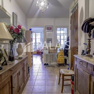 Property in Musicians Quarter