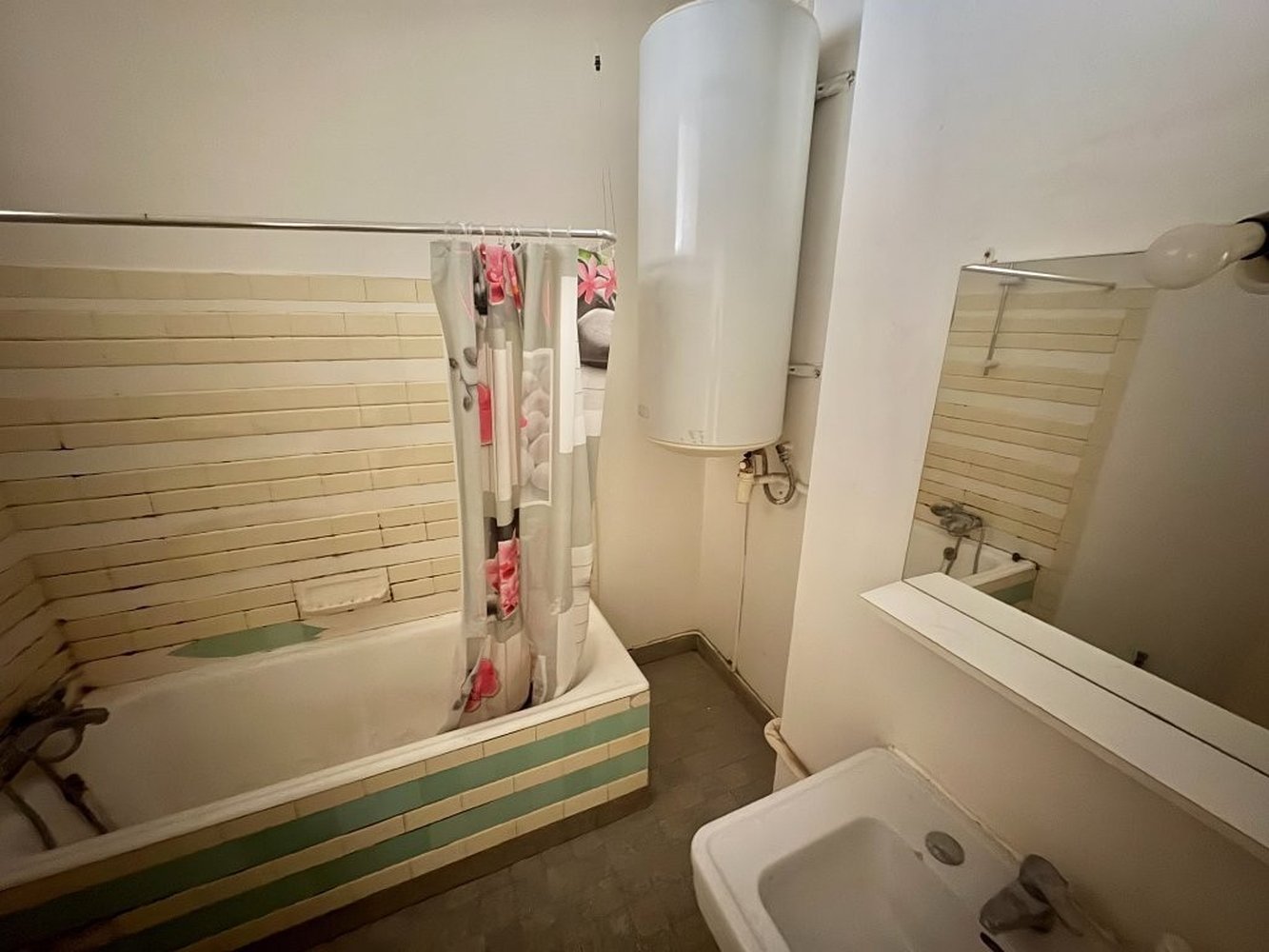 Property photo in Musicians Quarter