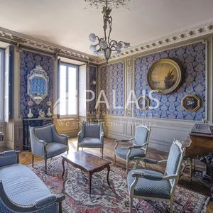 Property in Old Town