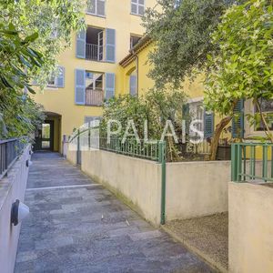 Property in Old Town