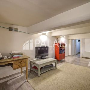 Property in Old Town