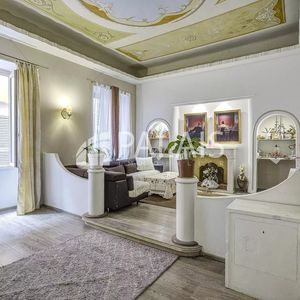 Property in Old Town