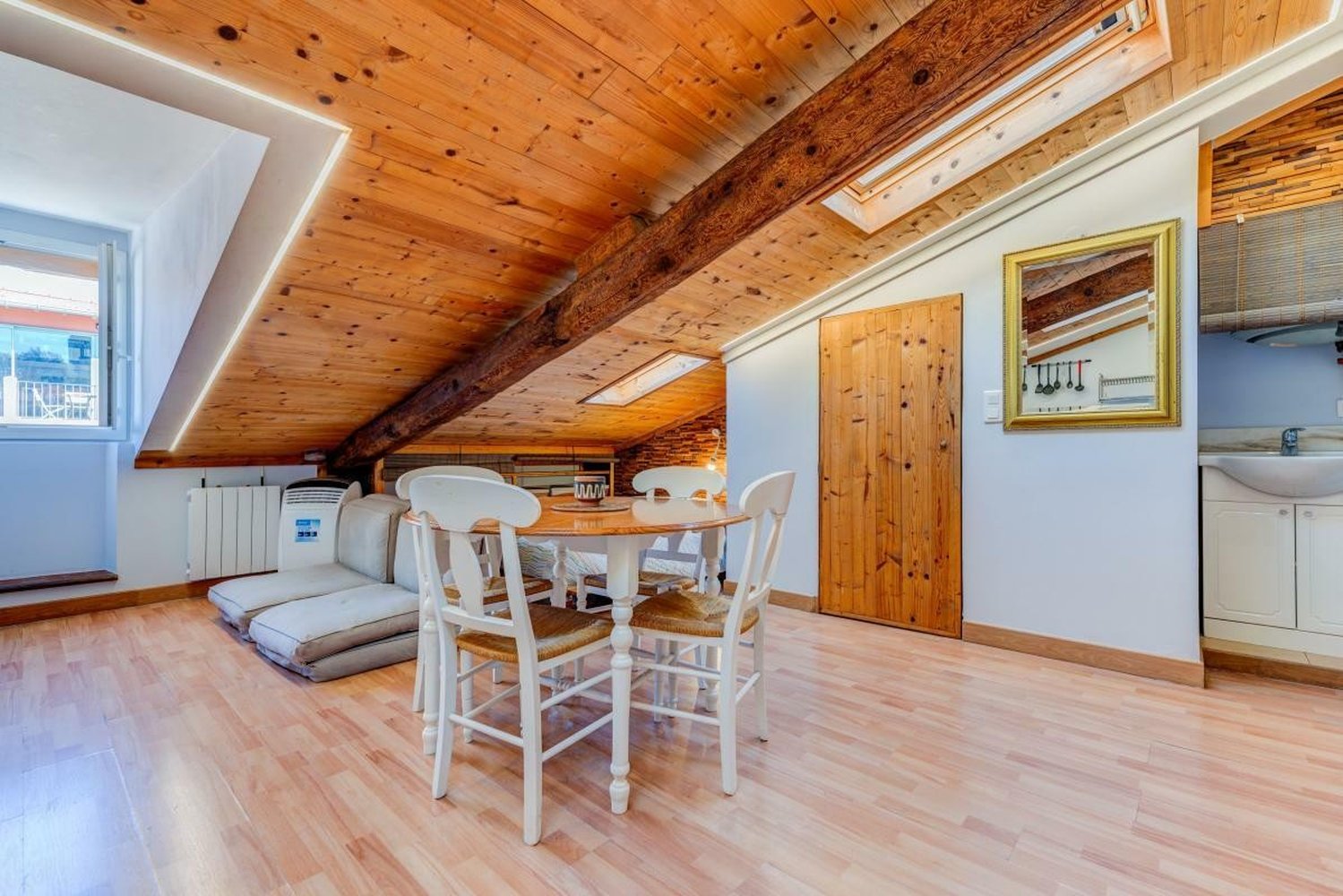 Property photo in Port