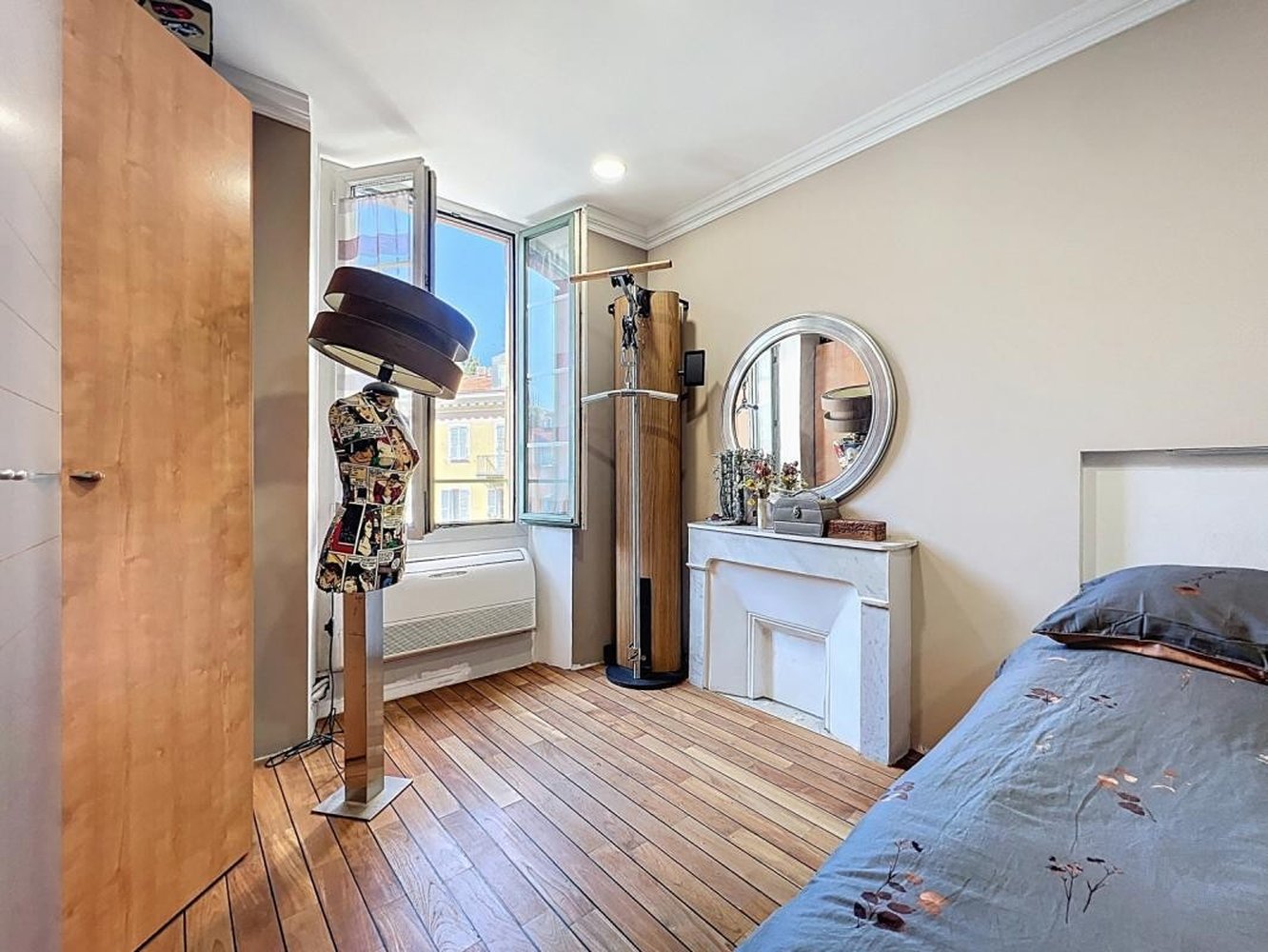 Property photo in Port