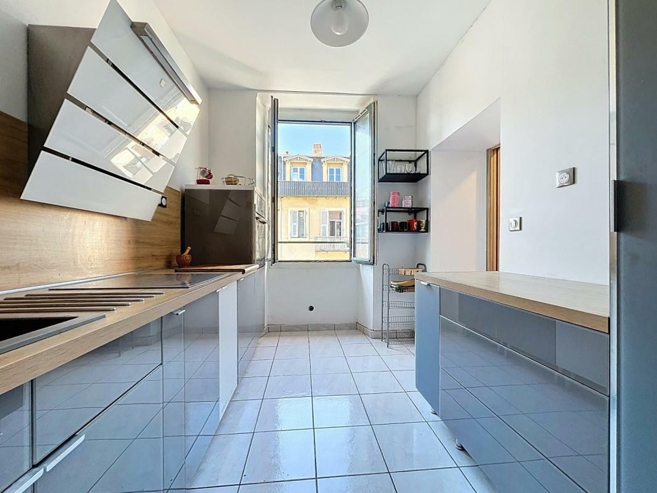 Property photo in Port