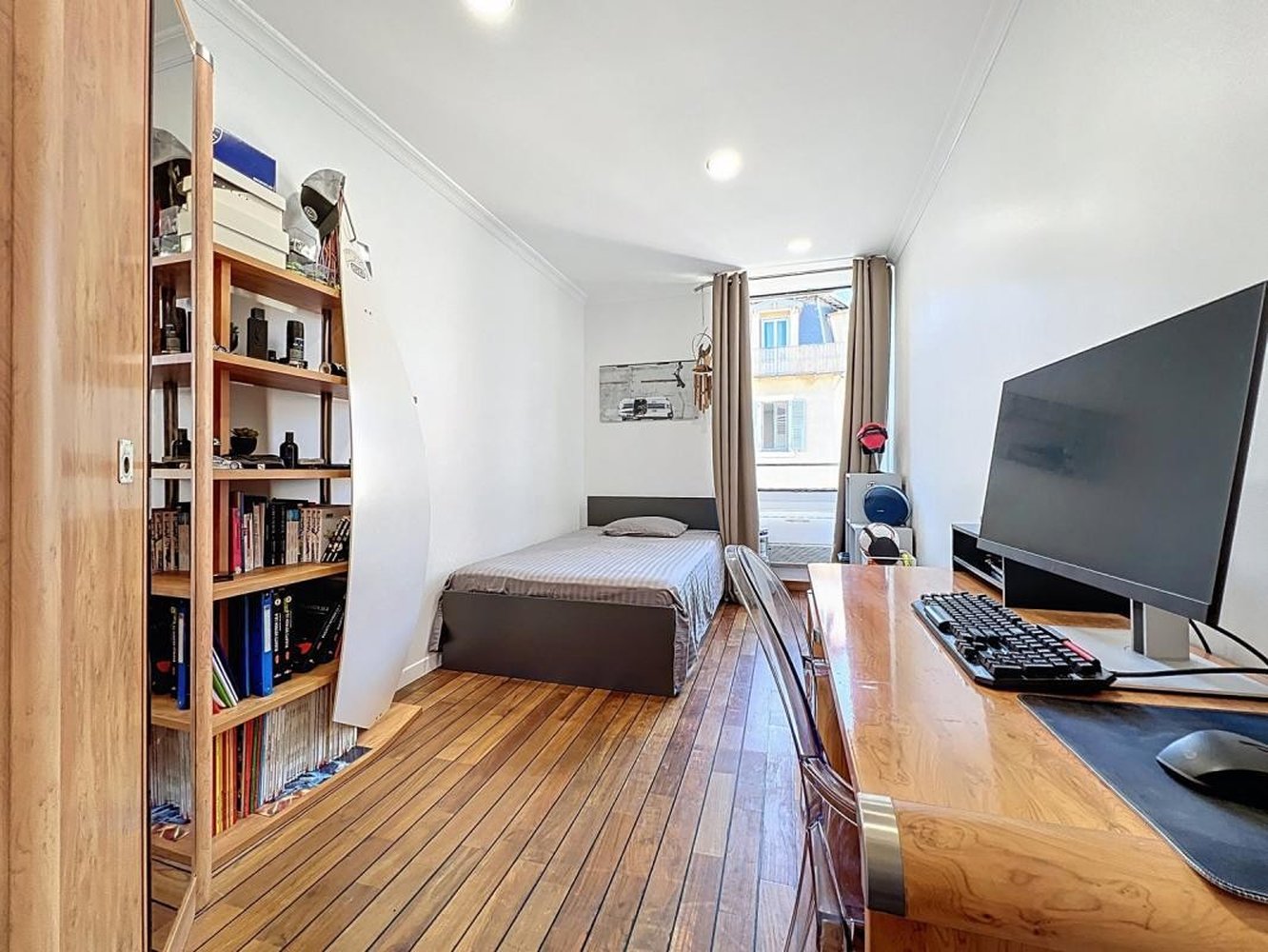 Property photo in Port