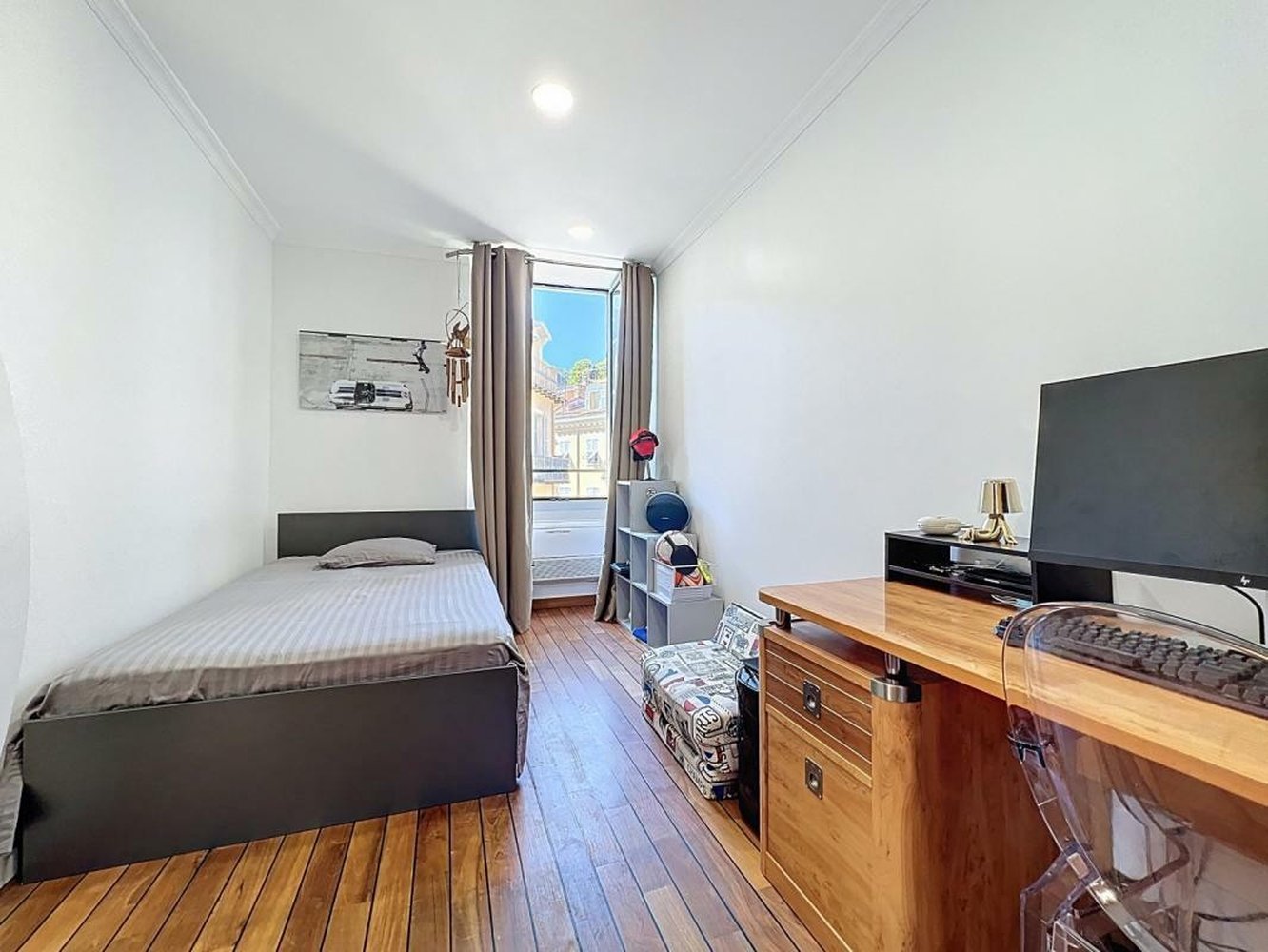 Property photo in Port