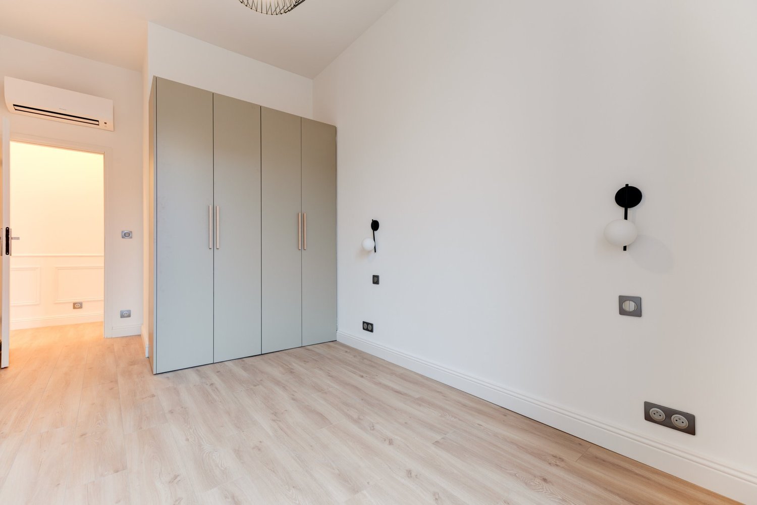 Property photo in Port