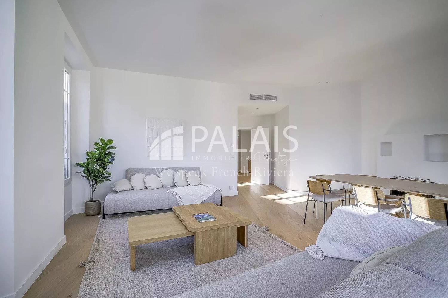 Property photo in Port