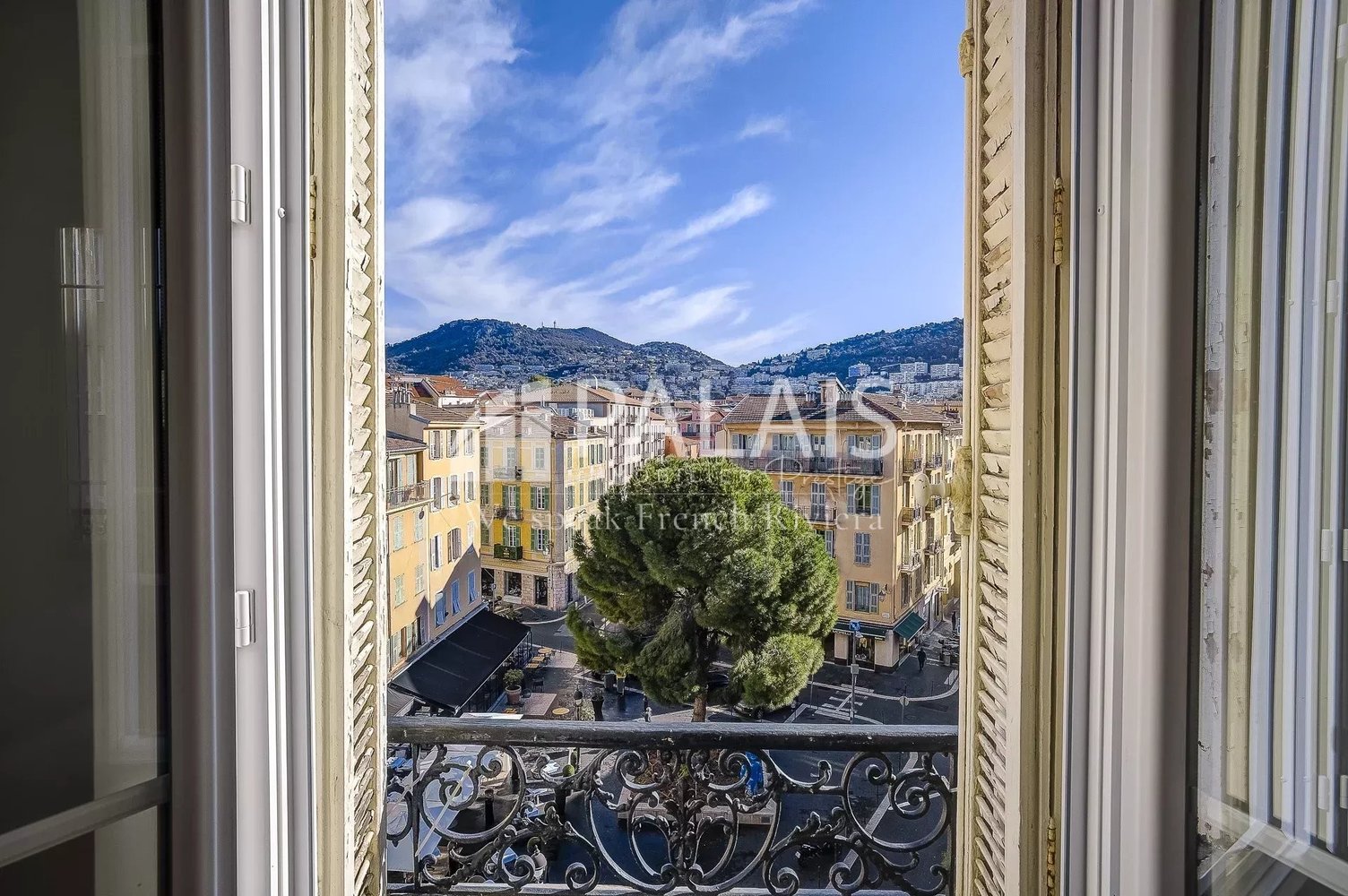 Property photo in Port