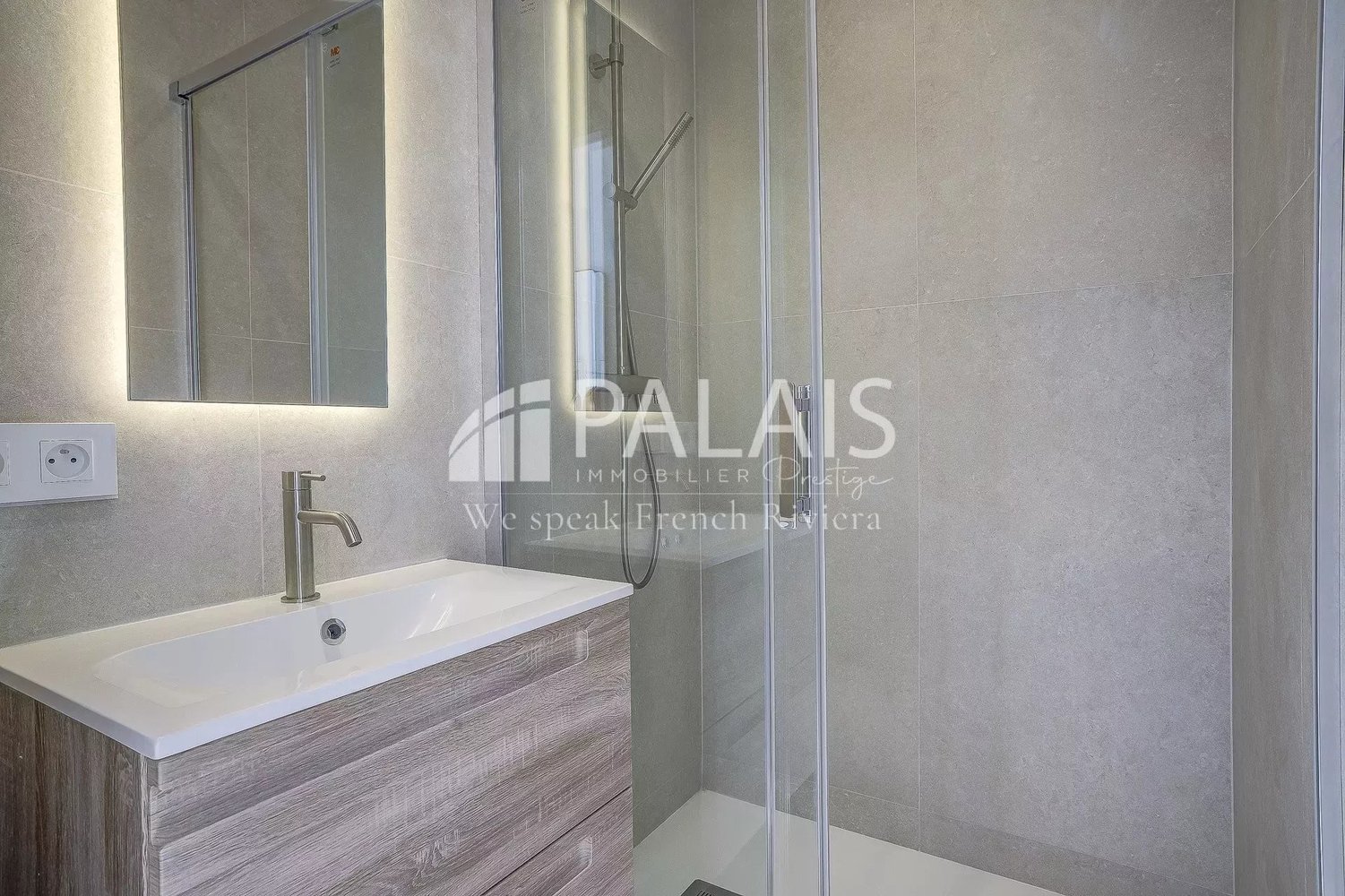 Property photo in Port