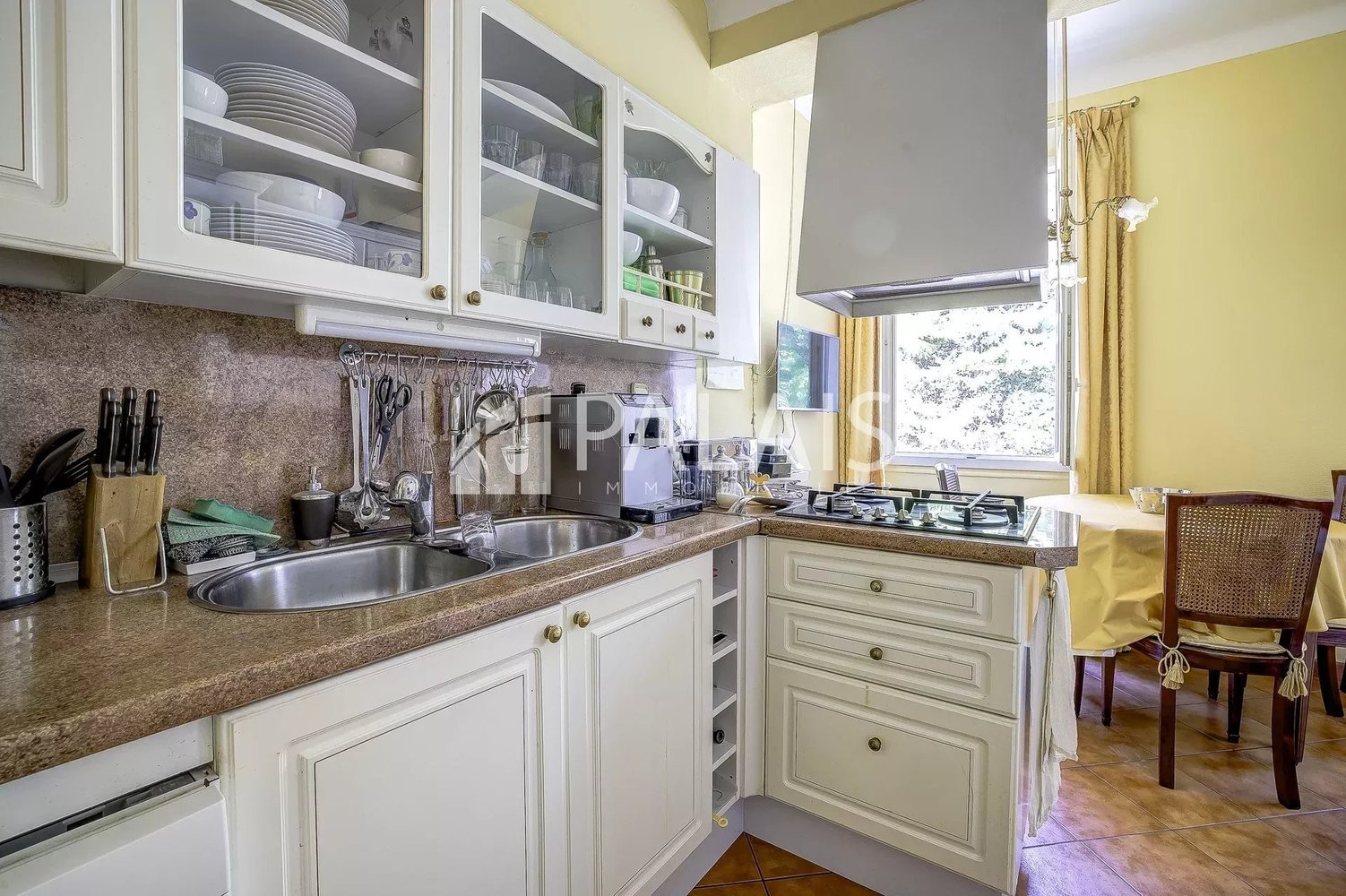 Property photo in Port