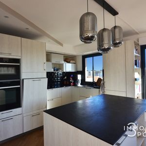 Property in Carre d'Argent