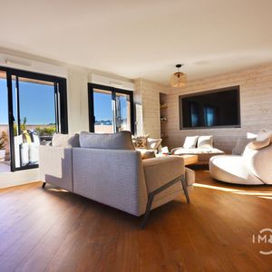 Property in Carre d'Argent