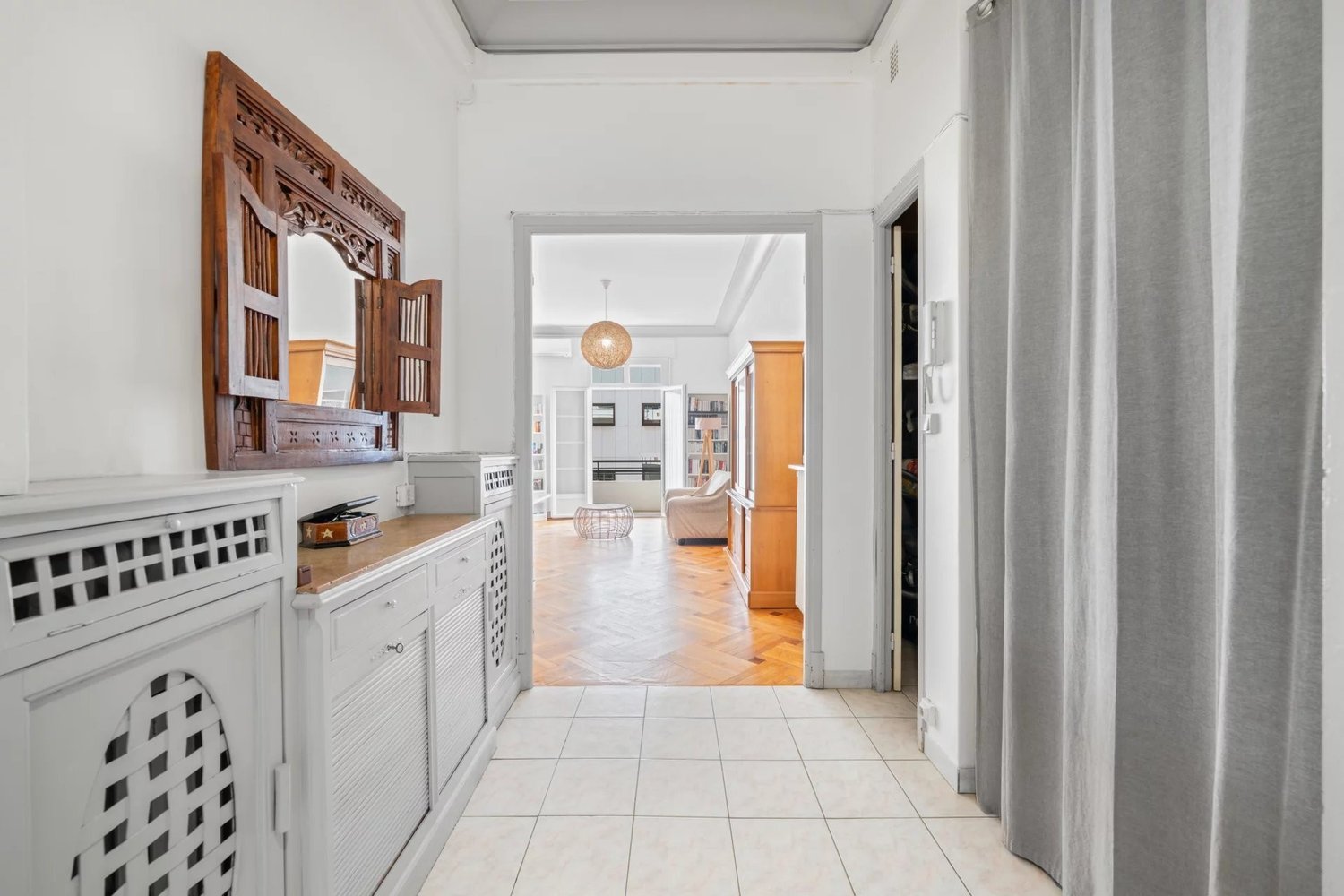 Property photo in Carre d'Argent